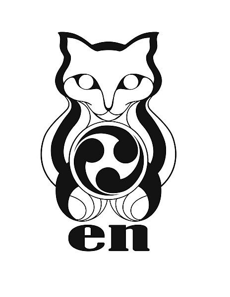 a black outline of an animal graphic with the letters "en" beneath it representing the enTaiko logo